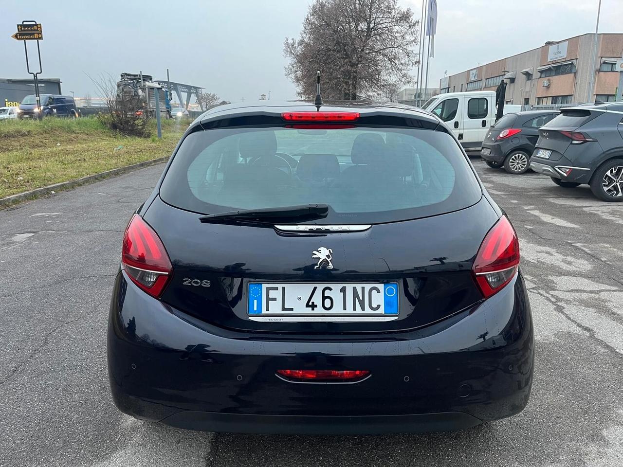 Peugeot 208 BlueHDi 75 5 porte Allure