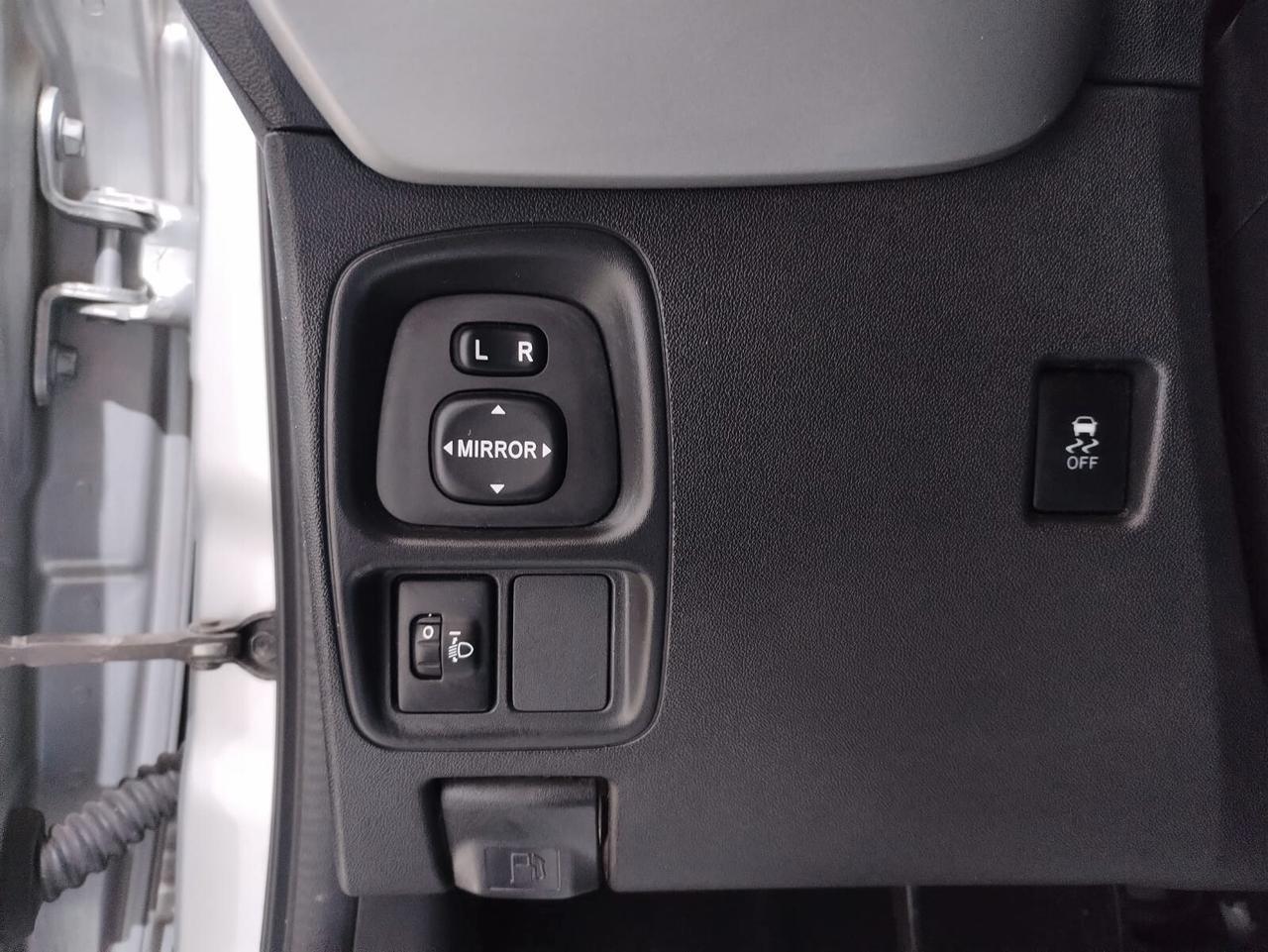 Toyota Aygo 1.0 VVT-i 69 CV 5 porte x-play