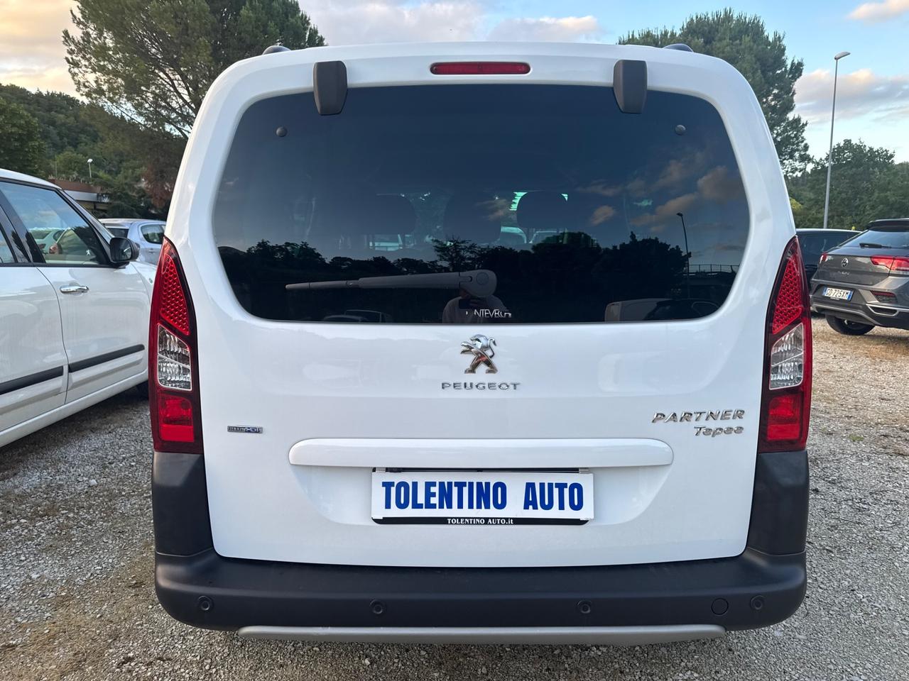 Peugeot Partner Tepee 1.6 BlueHDi 100 Outdoor