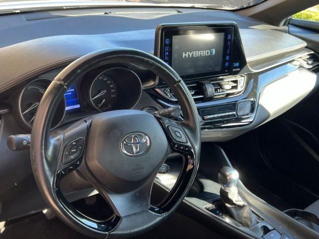 TOYOTA C-HR 1.8 Hybrid E-CVT Business