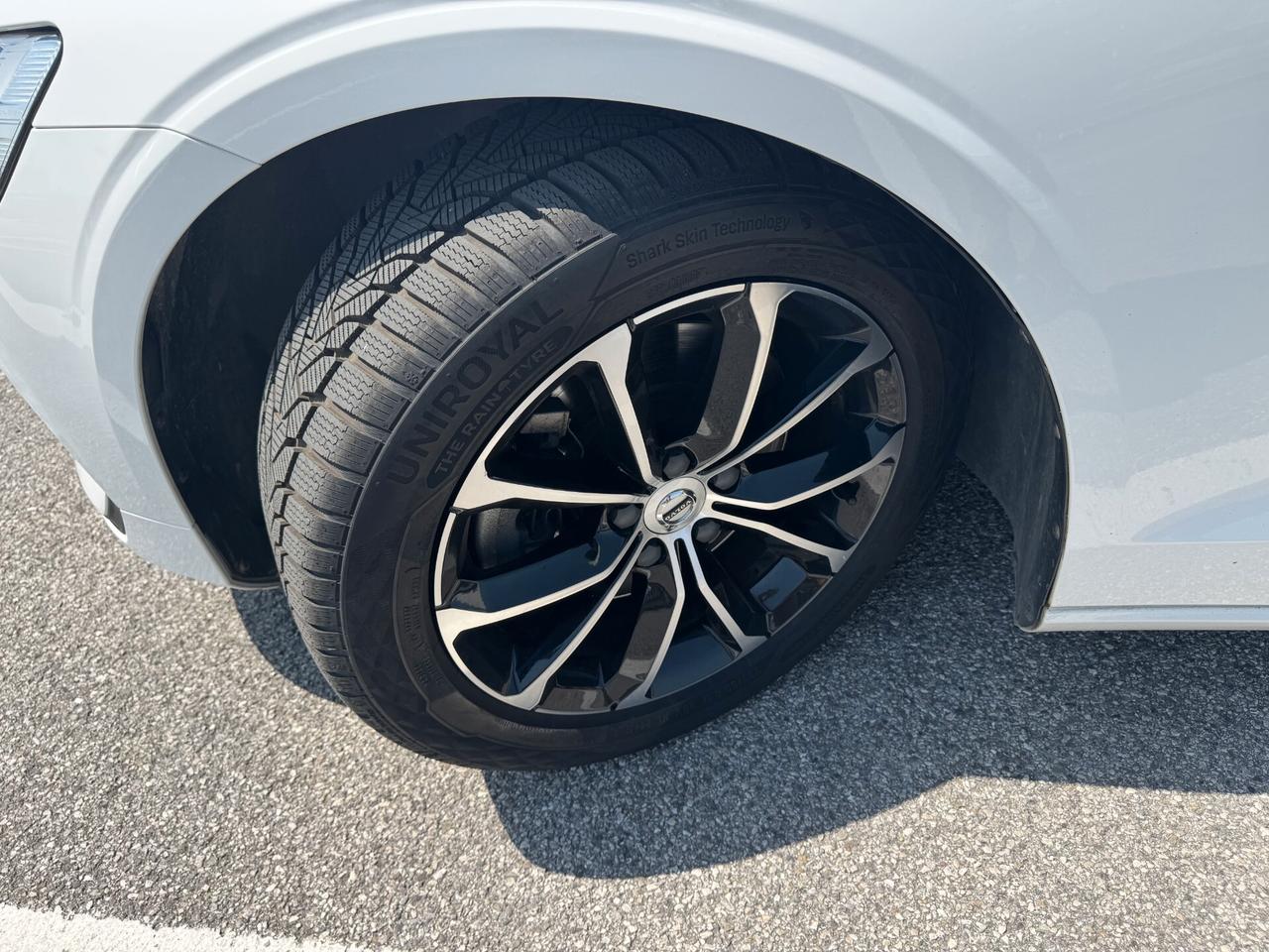 Volvo V60 B4 (Diesel/Hybrid) Automatico Momentum Bsn.