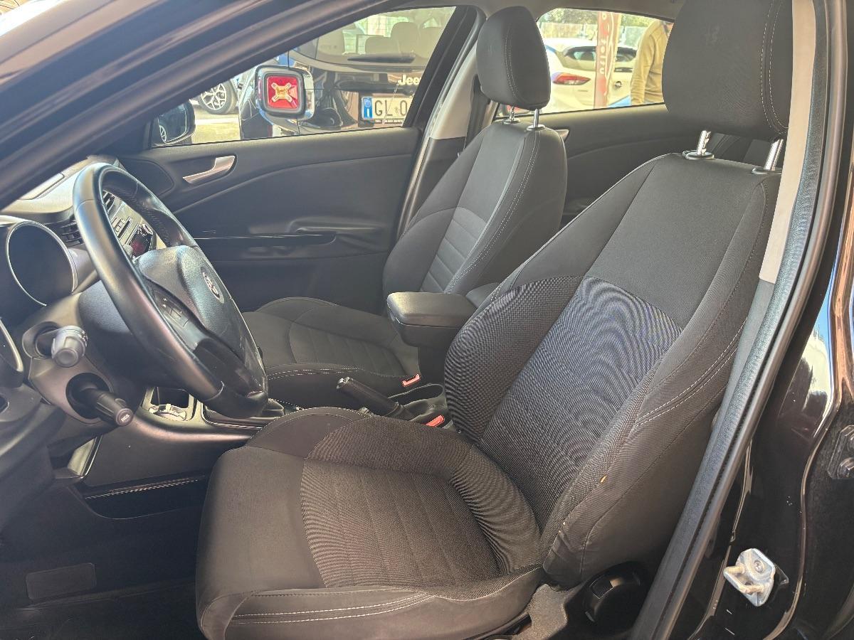 ALFA ROMEO - Giulietta - 1.6 JTDm-2 105 CV Distinctive