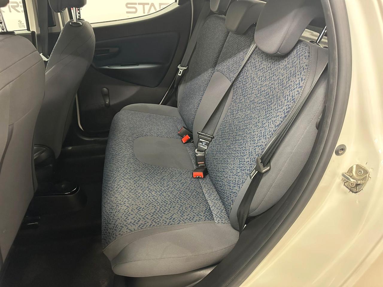 Lancia Ypsilon 1.0 FireFly 5 porte S&S Hybrid UnYca