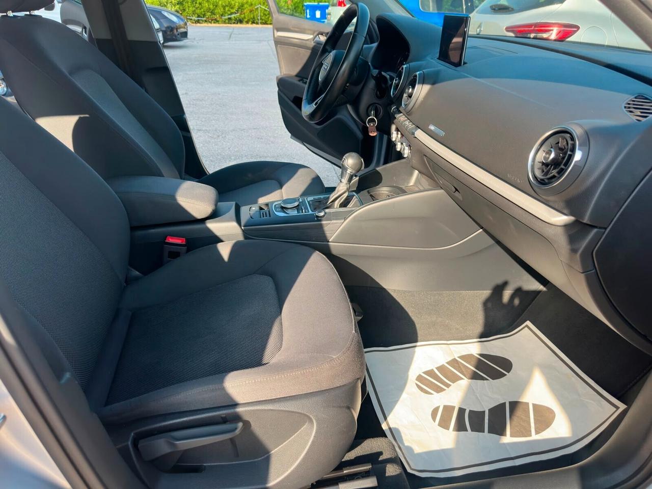 Audi A3 SPB 1.6 TDI 116 CV S tronic Sport