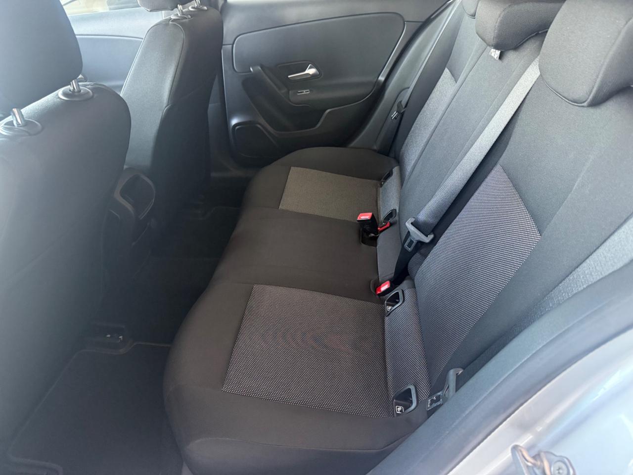 Mercedes-Benz A 180 d Automatic Business