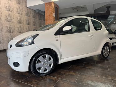 Toyota Aygo 1.0 12V VVT-i 3 porte Sol Connect
