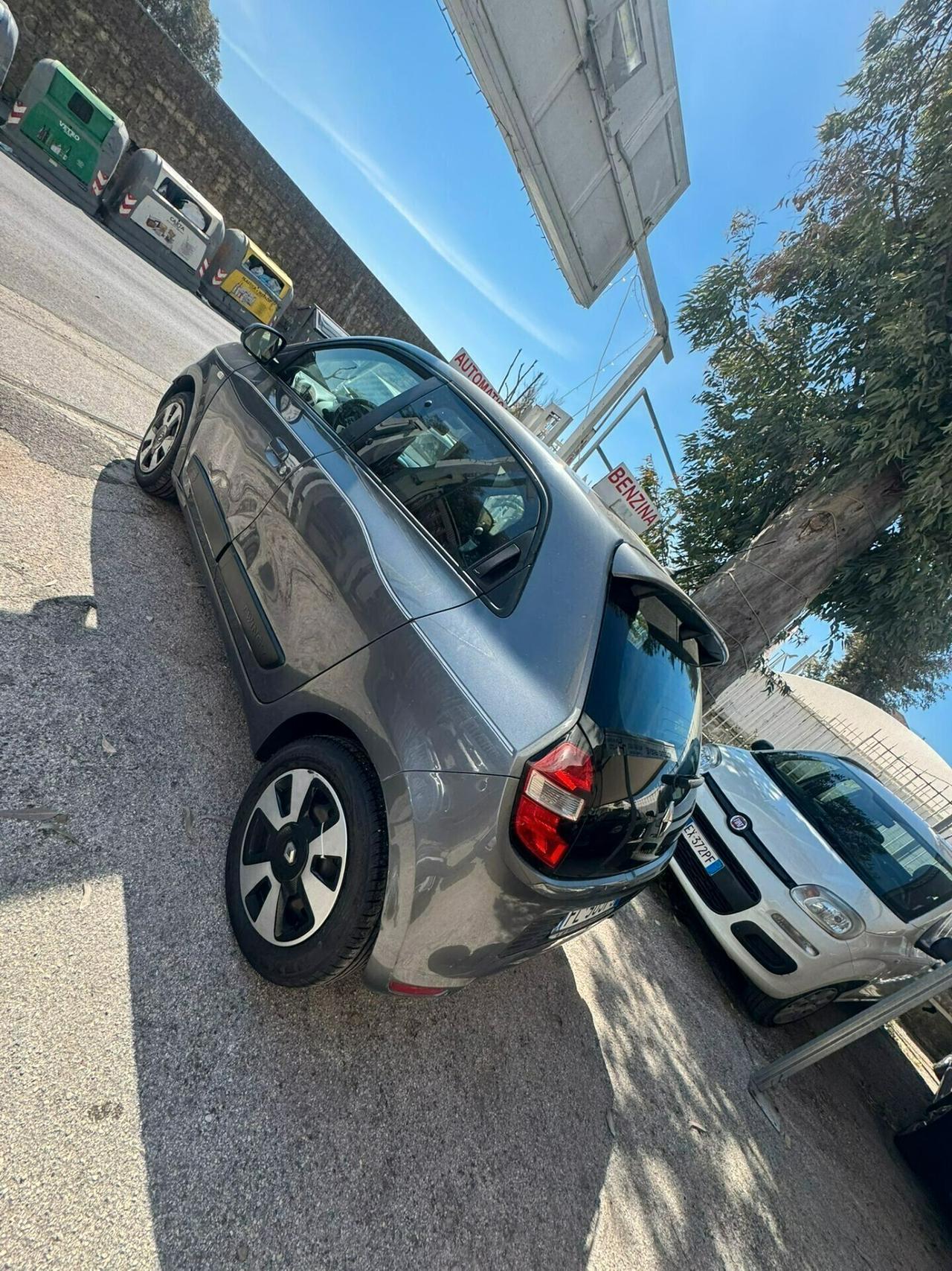 Renault Twingo SCe EDC La Parisienne