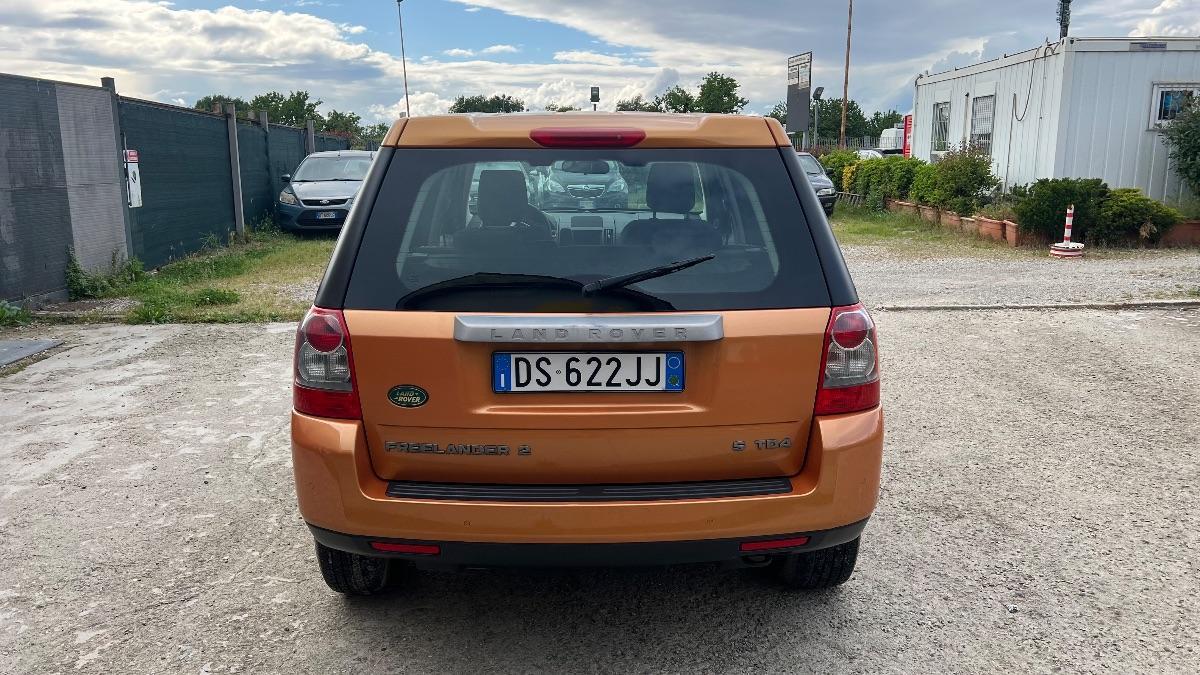 LAND ROVER - Freelander 2.2 td4 SE