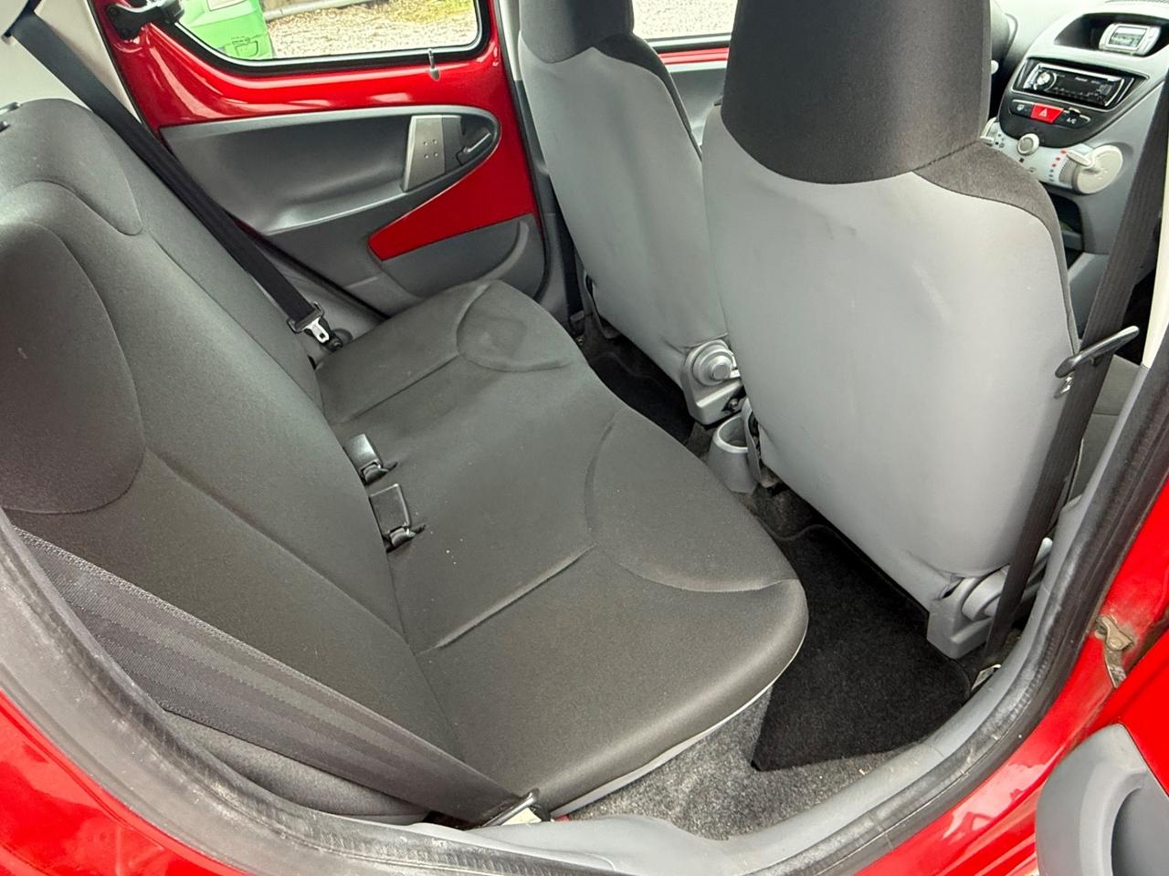 Toyota Aygo 1.0 12V VVT-i 5 porte Sol