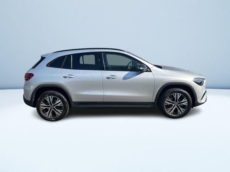 Mercedes-Benz GLA 200d Automatic Advanced Progressive