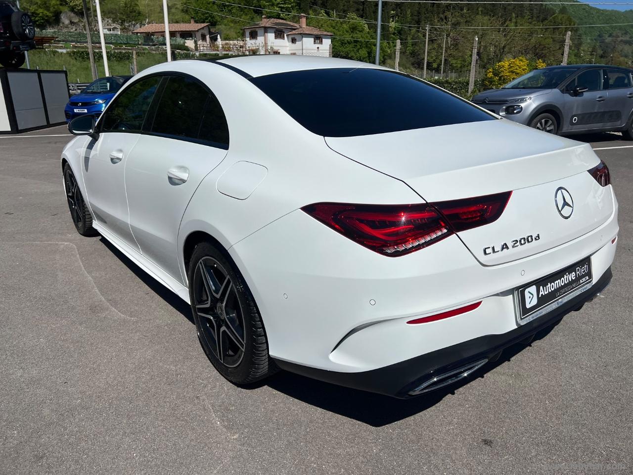 MERCEDES-BENZ CLA 200 d Automatic Premium