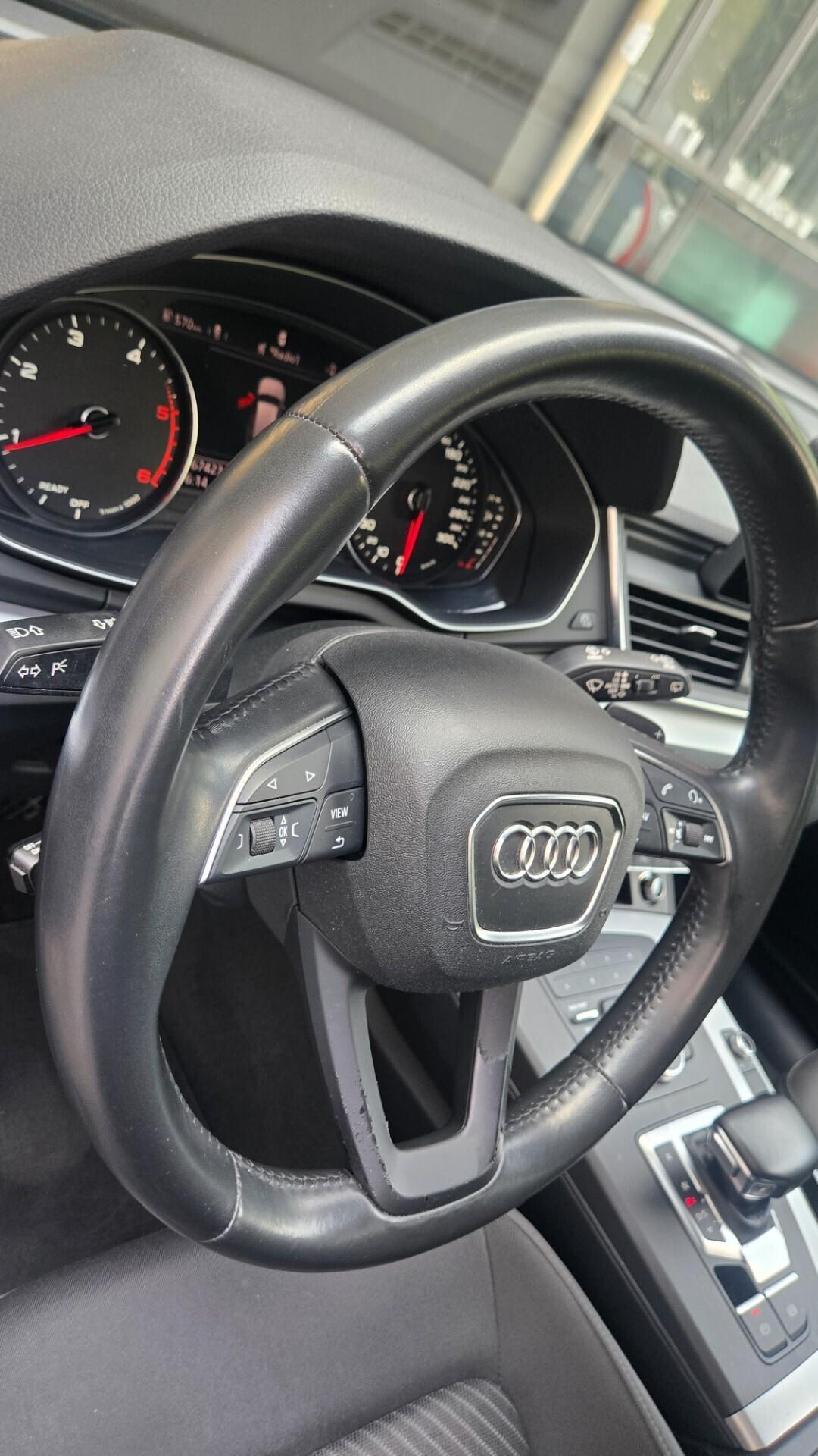 Audi Q5 35 TDI quattro S tronic Business