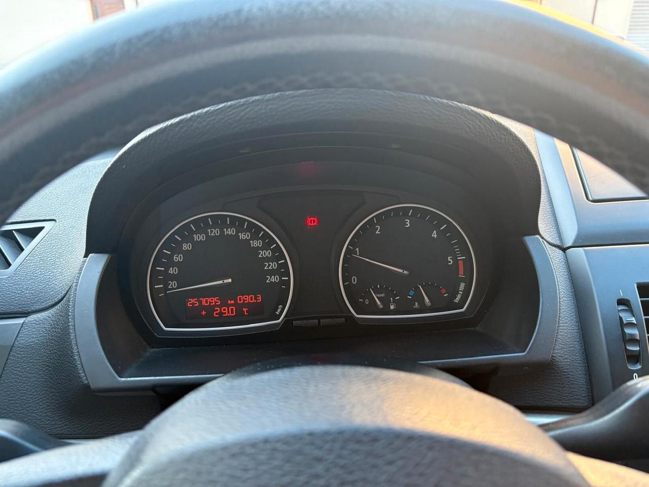 Bmw X3 2.0d cat Futura
