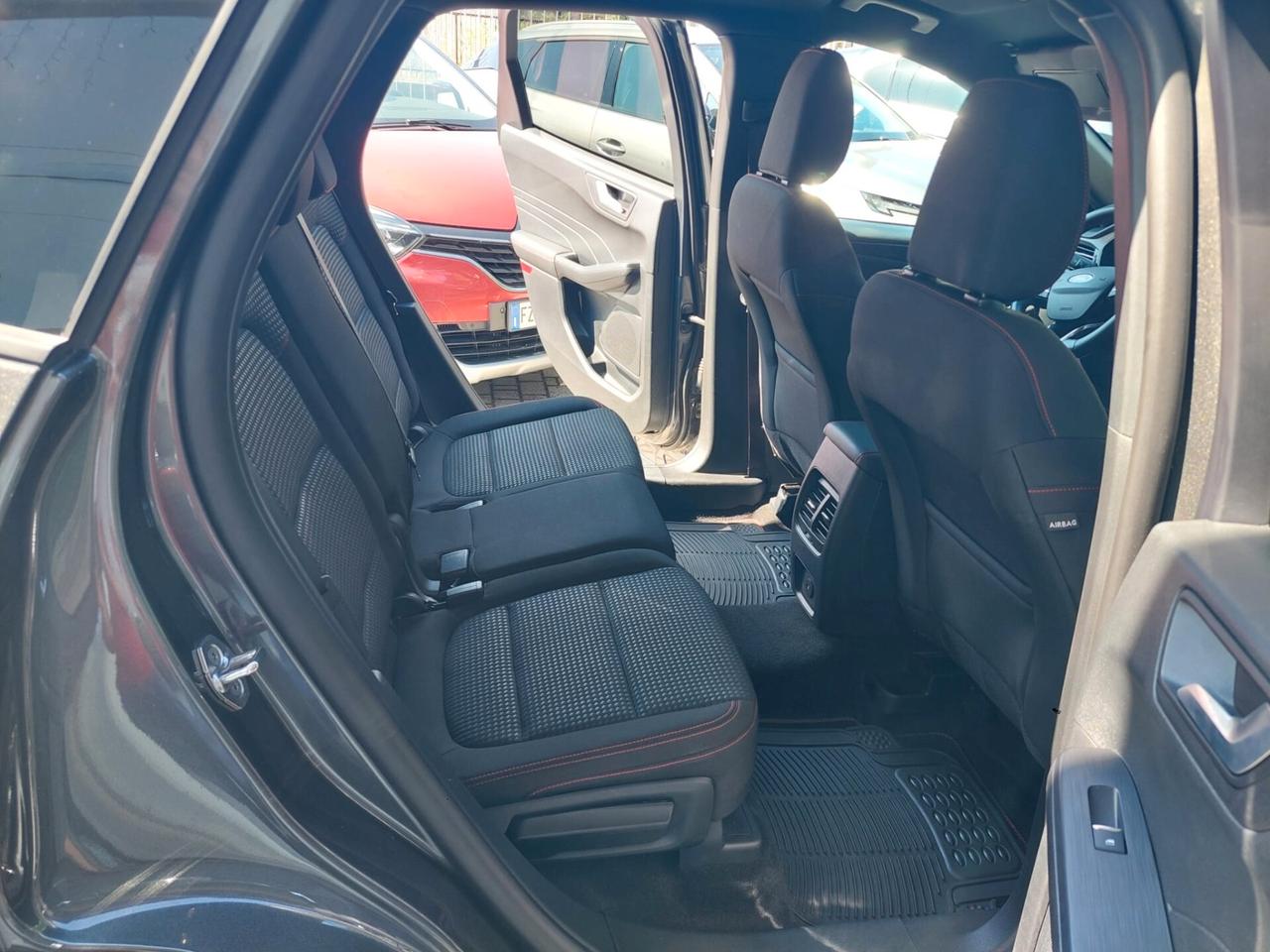 Ford Kuga 2.0 EcoBlue 120 CV aut. 2WD ST-Line