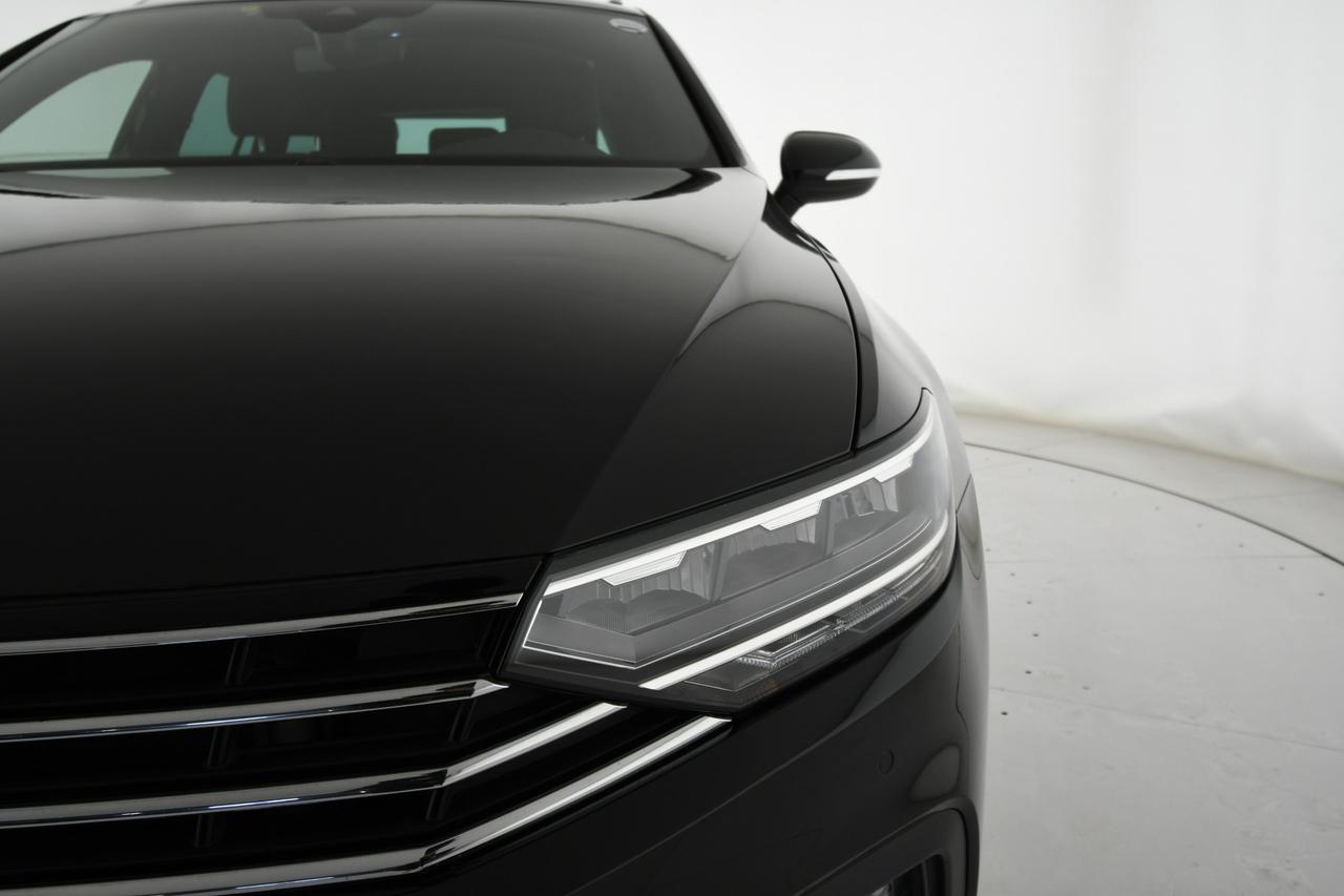 VOLKSWAGEN Passat Variant 2.0 tdi Executive 150cv dsg PELLE+ACC+APP CONNECT