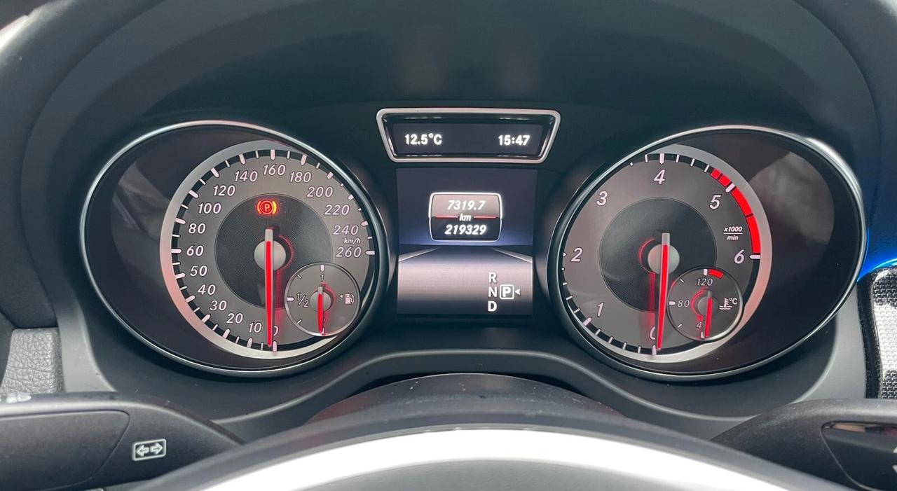 Mercedes-benz CLA200 AMG Premium