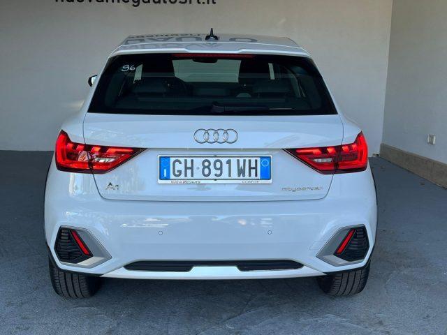 AUDI A1 citycarver 30 TFSI Admired