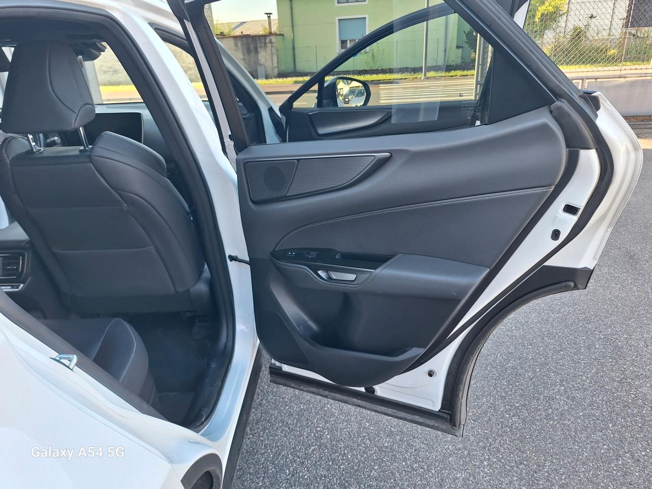 Lexus NX 450h Plug-in 4WD F-Sport