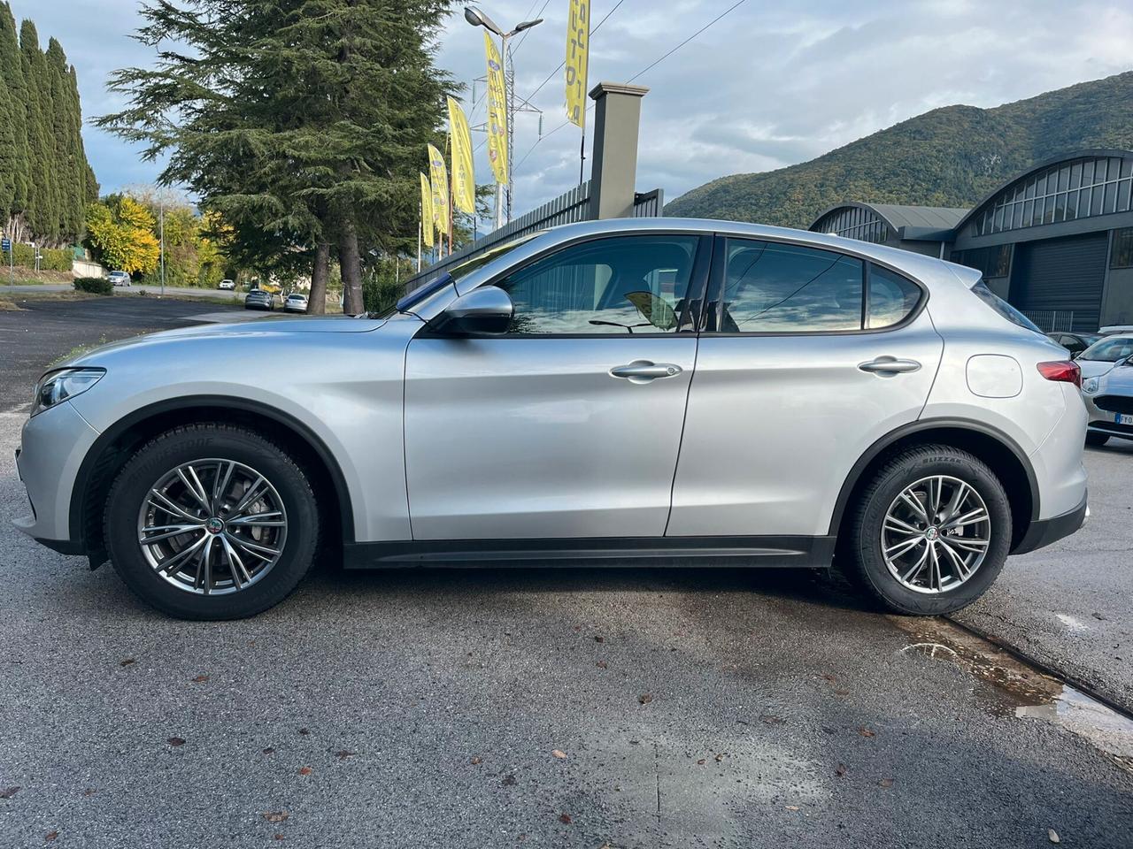 Alfa Romeo Stelvio 2.2 Turbodiesel 160 CV AT8 RWD Business