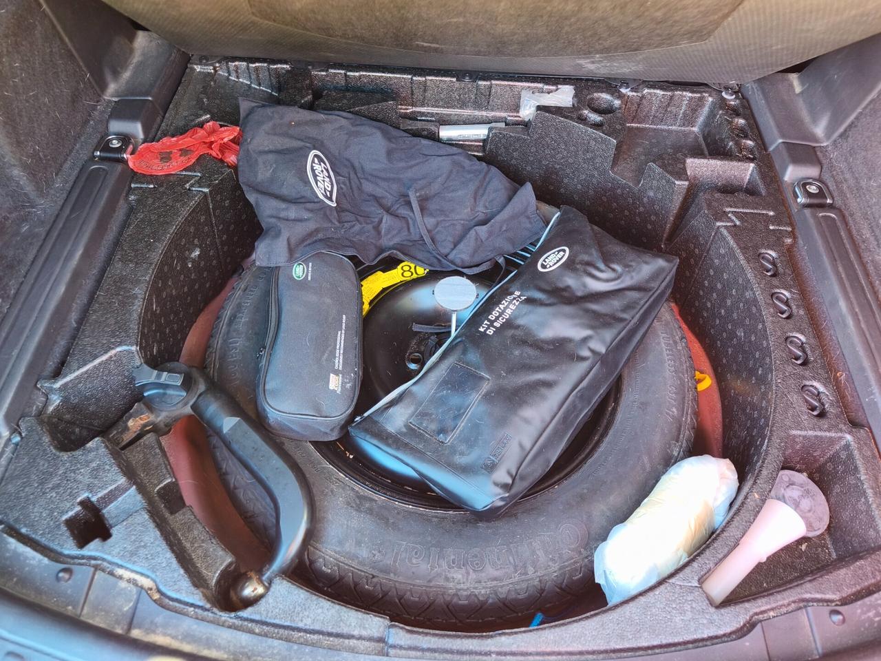 LAND ROVER DISCOVERY.S 2.0d 180 gancio.t 2018