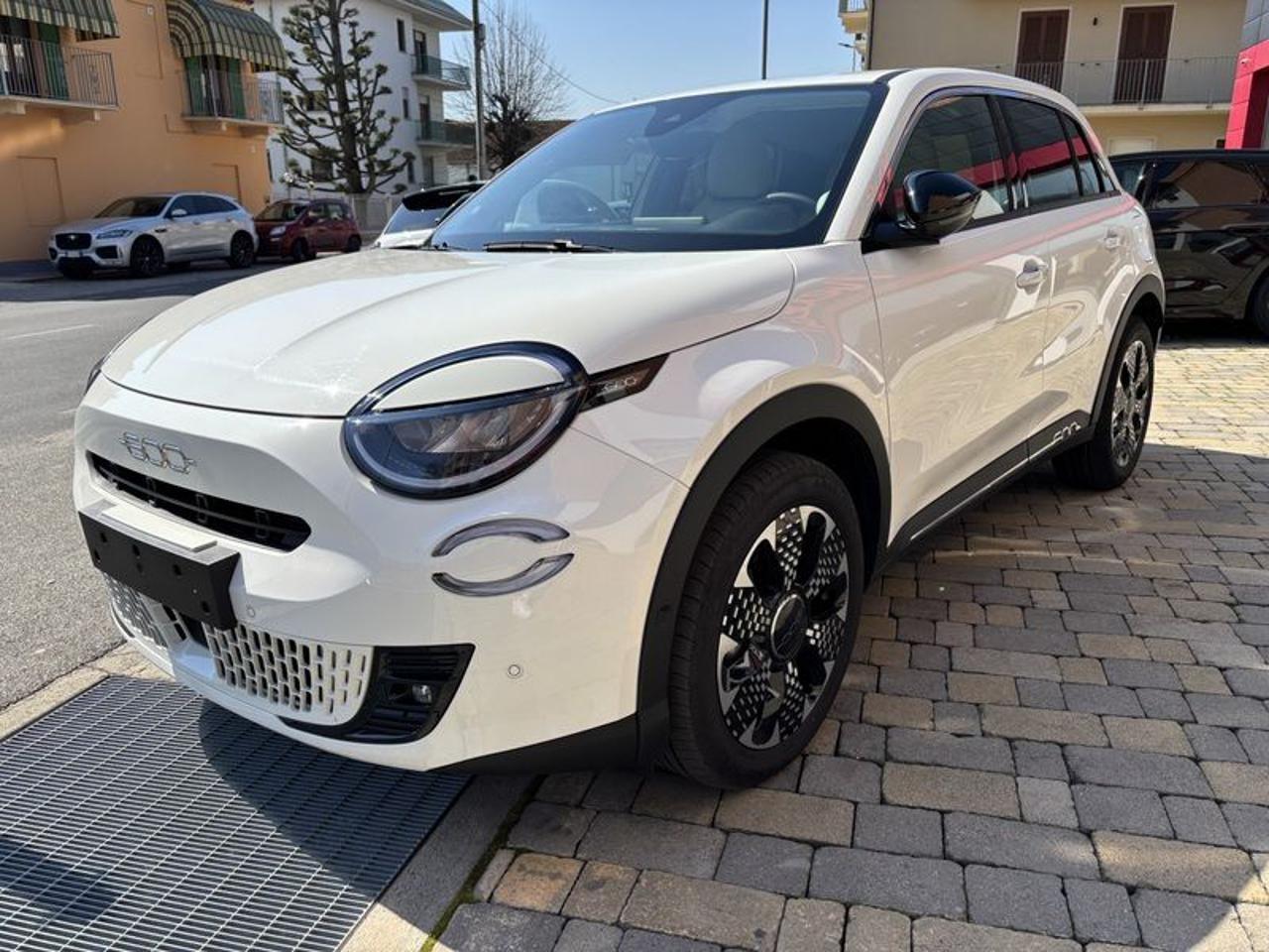 Fiat 600 Hybrid 110 CV DCT MHEV La Prima LED-CAM-18"