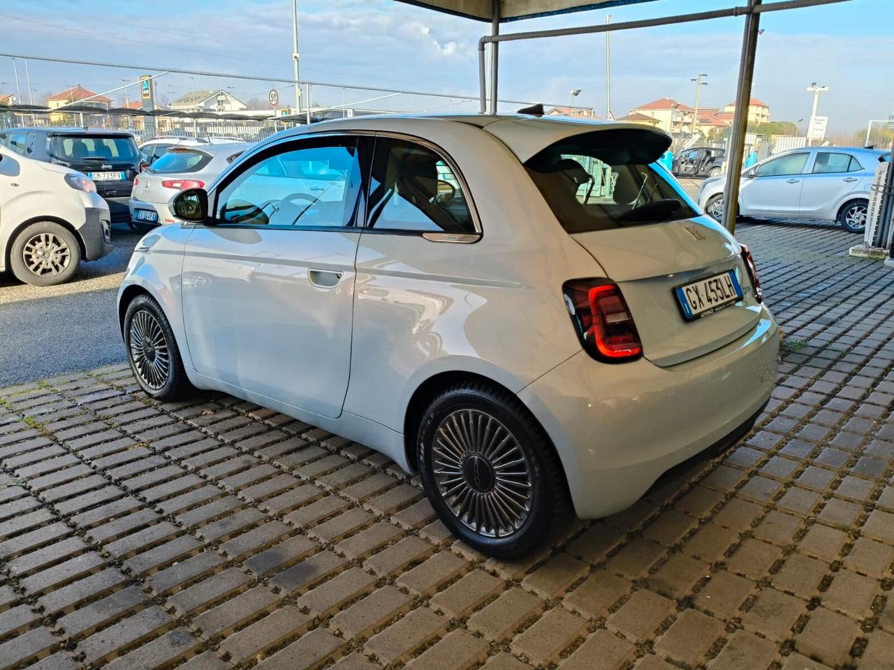Fiat 500 500e Berlina 42 kWh Icon