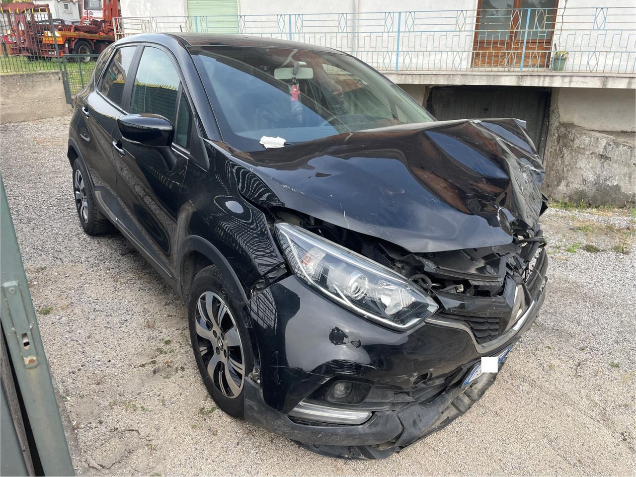 Renault Captur 1.5dci 90cv SINISTRATO 2019