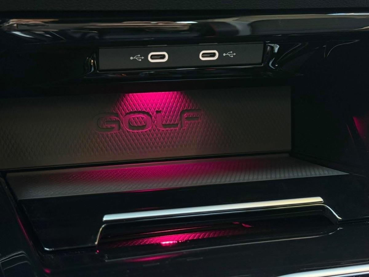 New Volkswagen Golf 8.5 GTI 2.0 TSI 265 CV