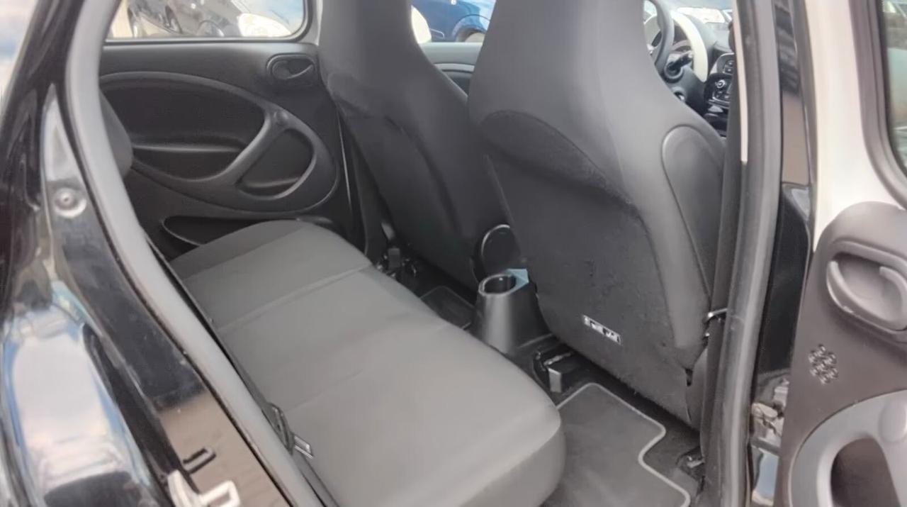 Smart ForFour 70 1.0 Youngster