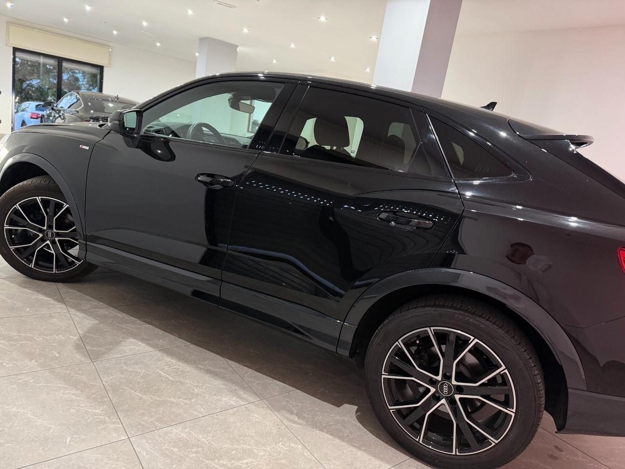 Audi Q3 35 TFSI S tronic line edition
