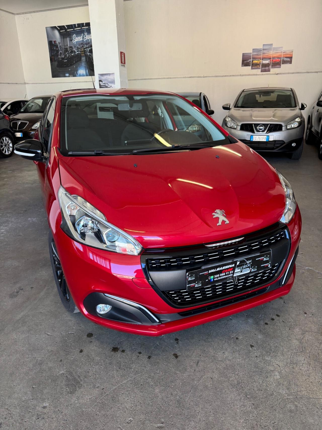 Peugeot 208 PureTech 82 5 porte Allure