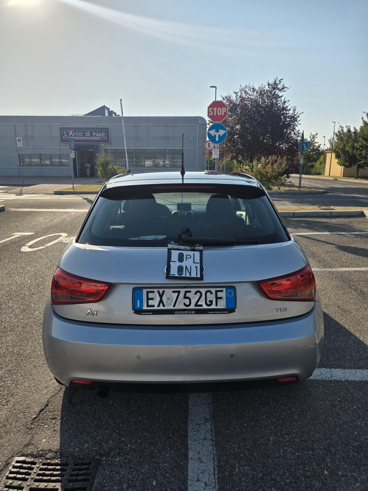 Audi A1 1.6 TDI S line edition plus