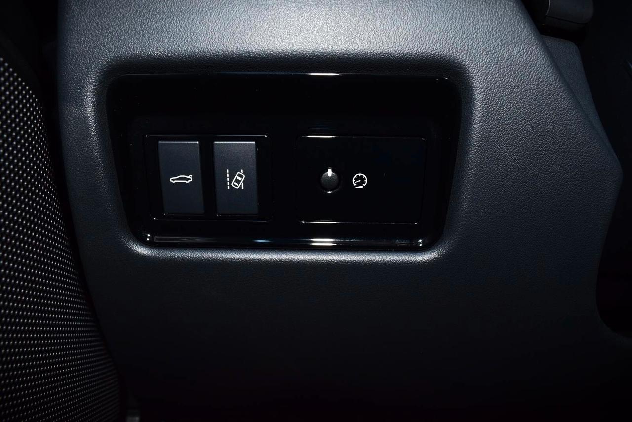 Jaguar XE 2.0 D 180 cv Automatica Prestige