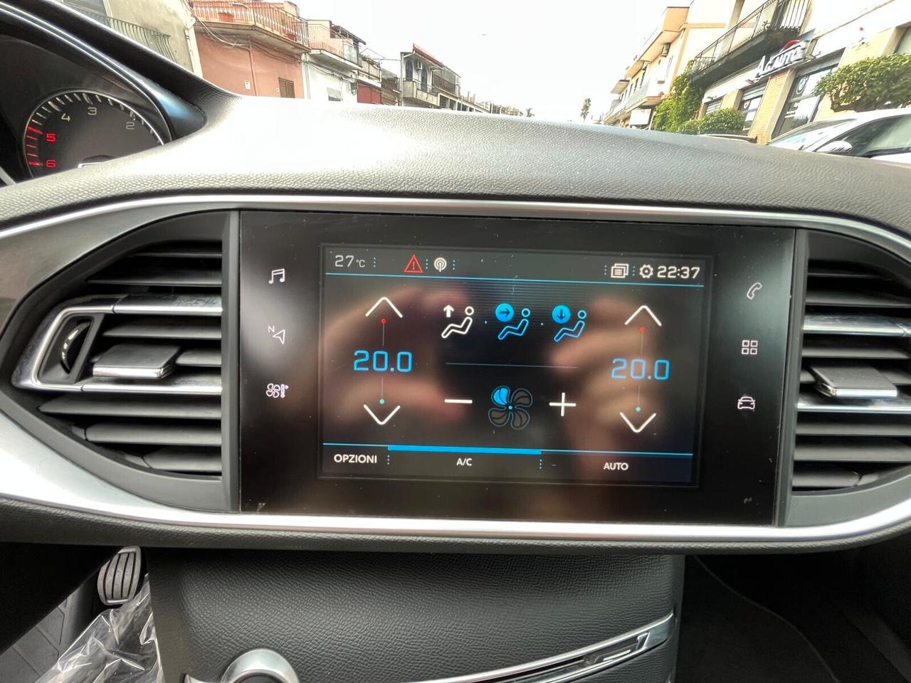 Peugeot 308 BlueHDi 130 S&S Allure TETTO