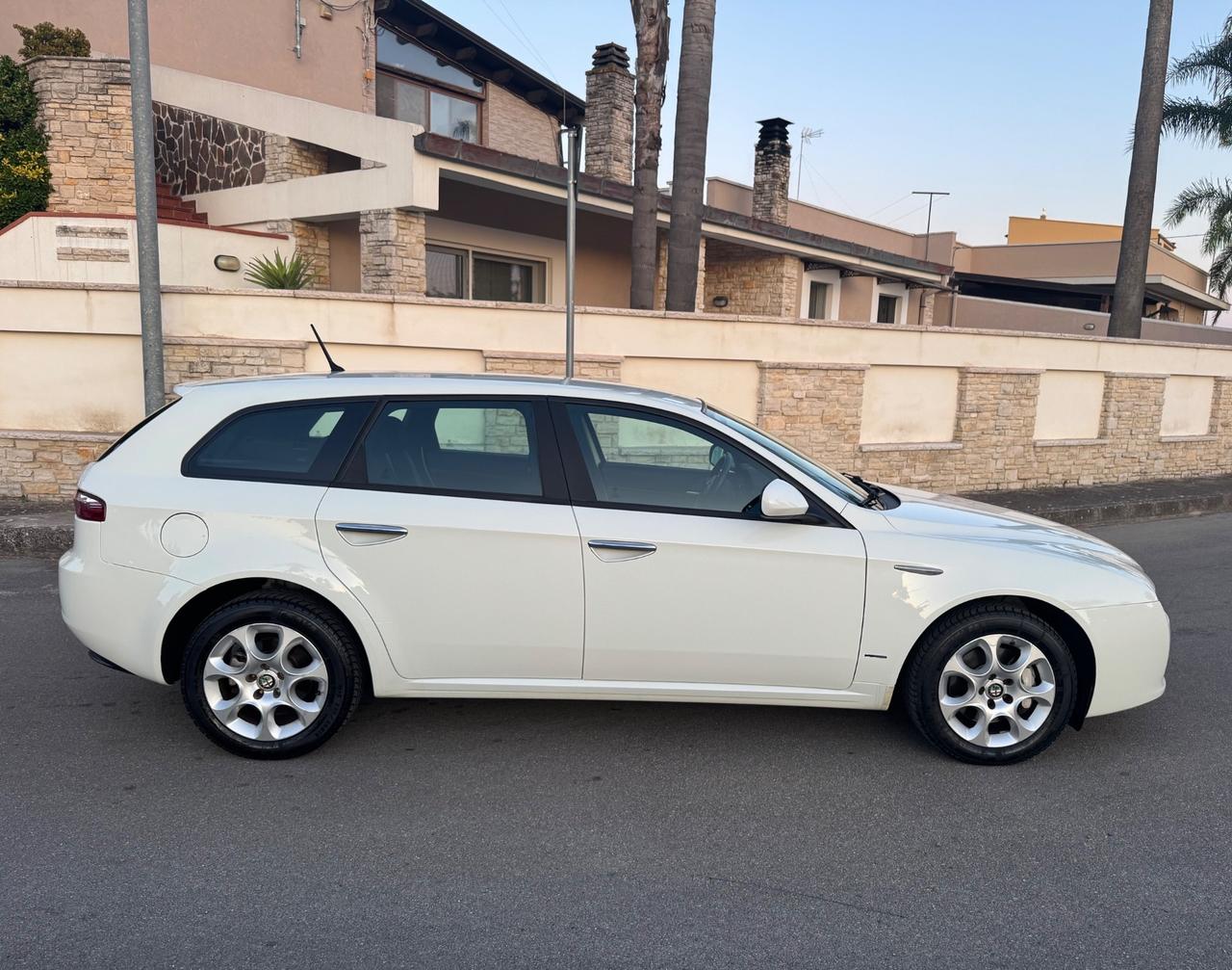 ALFA ROMEO 159 1.9 DIESEL 120 CAVALLI 103000 KM