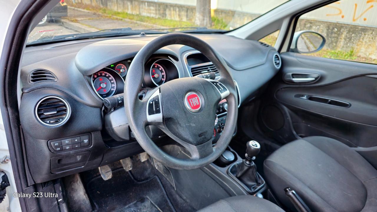 FIAT PUNTO EVO 90 MILA KM OK NEOPATENTATI GARANZIA 12 MESI