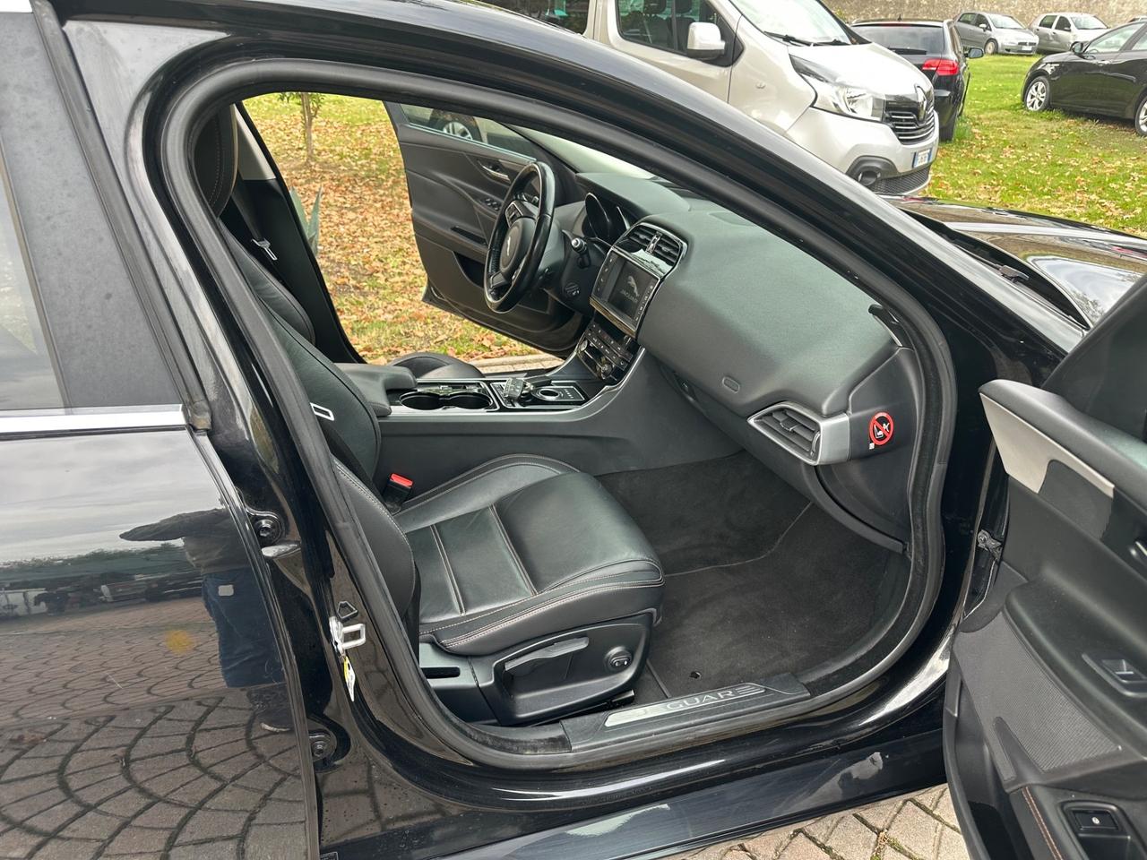 Jaguar XE 2.0 D Turbo 180CV Prestige Business Edition BELLISSIMA UNIPROPRIETARIO PERMUTABILE