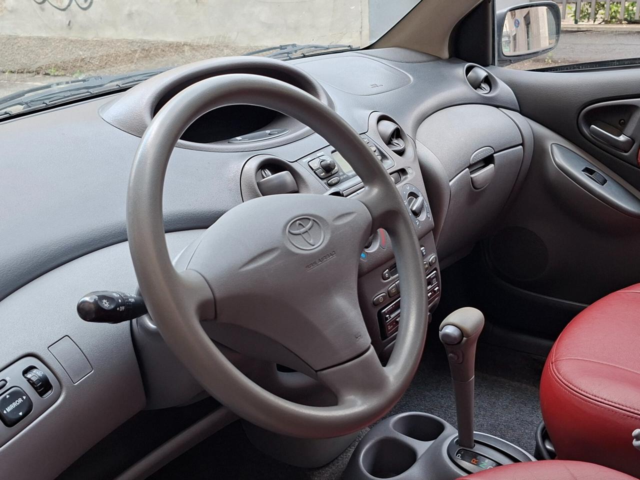Toyota Yaris Yari 1.3 Sol auto, unico proprietario!