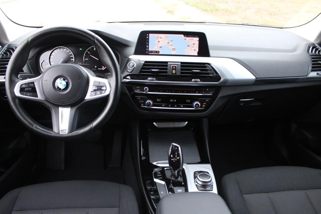 BMW X3 sdrive 18d 150CV *CARPLAY *VOLANTE-M