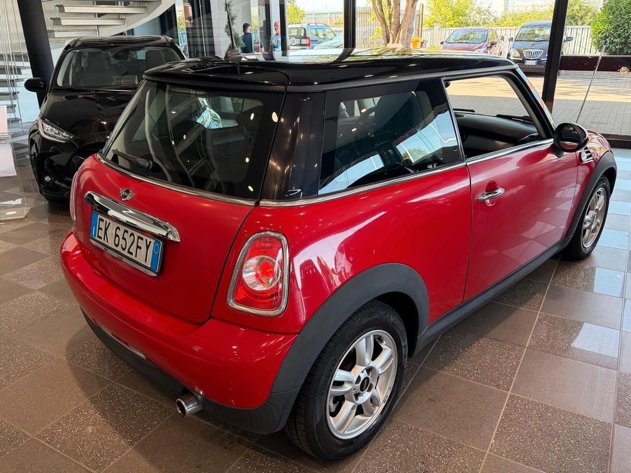 Mini 1.6 16V One (55kW)
