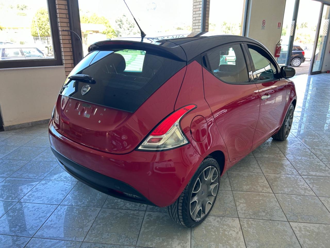 Lancia Ypsilon 1.3 MJT 16V 95 CV Platinum