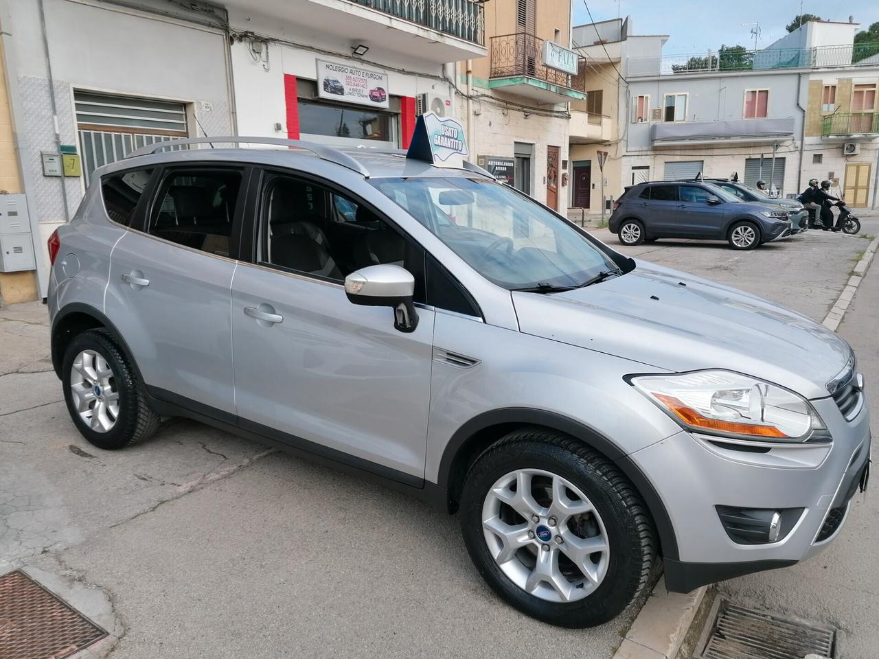 Ford Kuga Kuga+ 2.0 TDCi 140 CV 2WD DPF