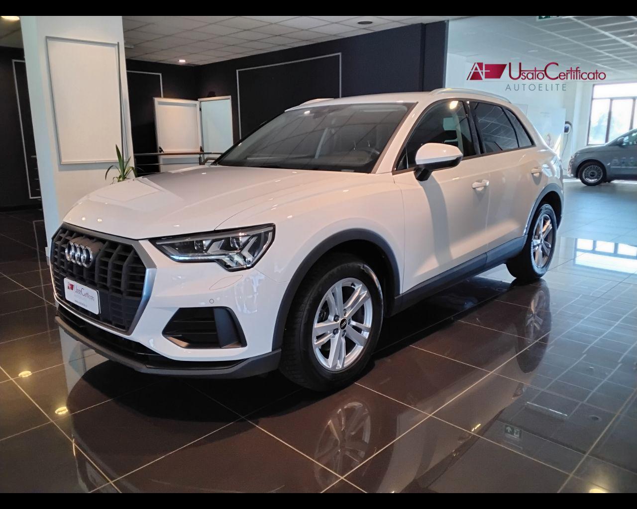 AUDI Q3 35 TDI quattro S tronic Business