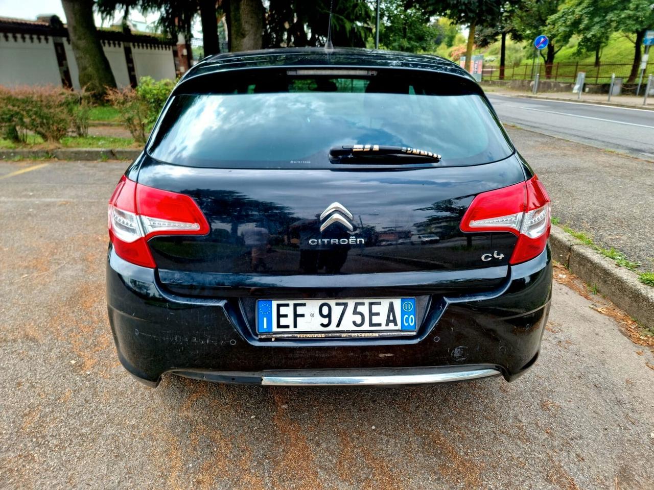 Citroen C4 Picasso 1.6 ADATTA A NEOPATENTATI