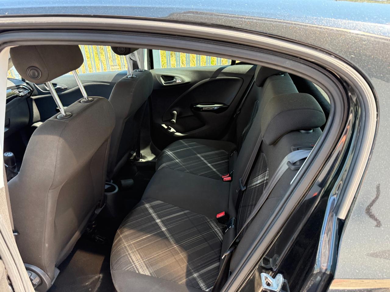 Opel Corsa 1.4 90CV GPL Tech 5 porte Black Edition