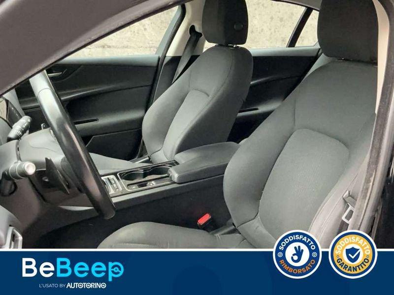 Jaguar XE 2.0D PURE 180CV AUTO