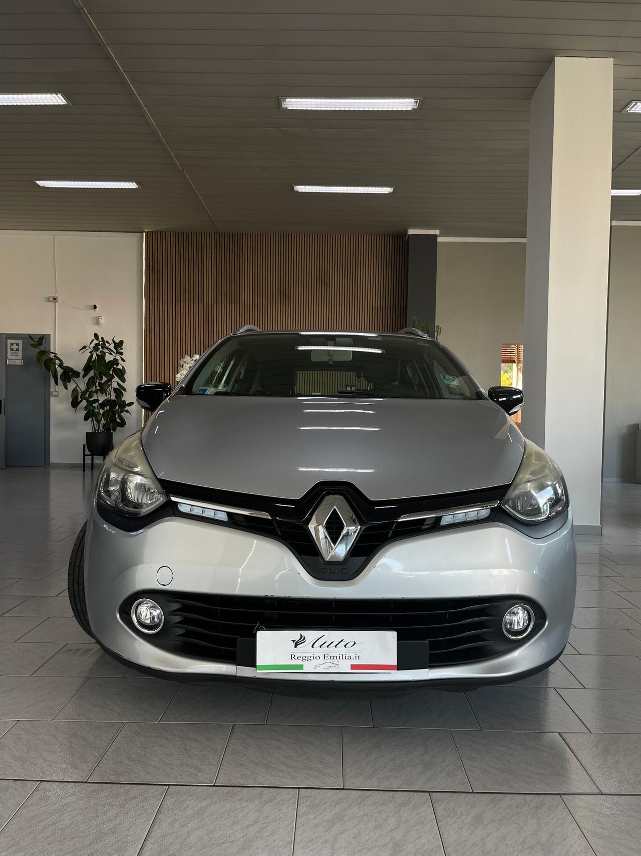 Renault Clio Sporter 1.5 dCi 8V 75CV Costume National