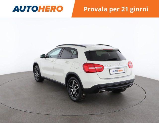 MERCEDES-BENZ GLA 200 d Automatic Sport