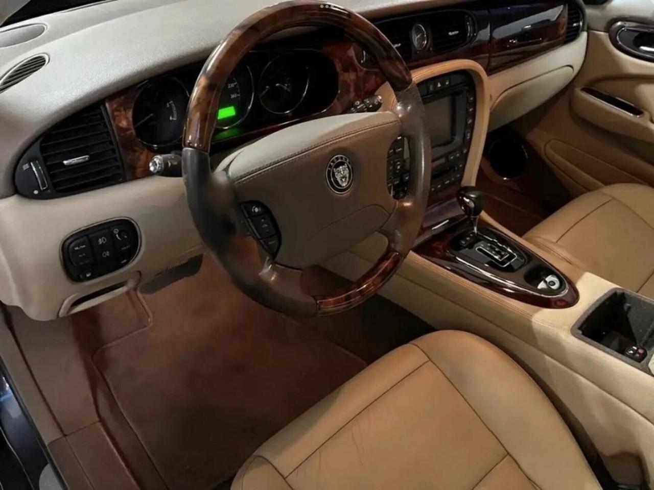 Jaguar XJ 2.7 D V6 cat LWB Sovereign Perfetta