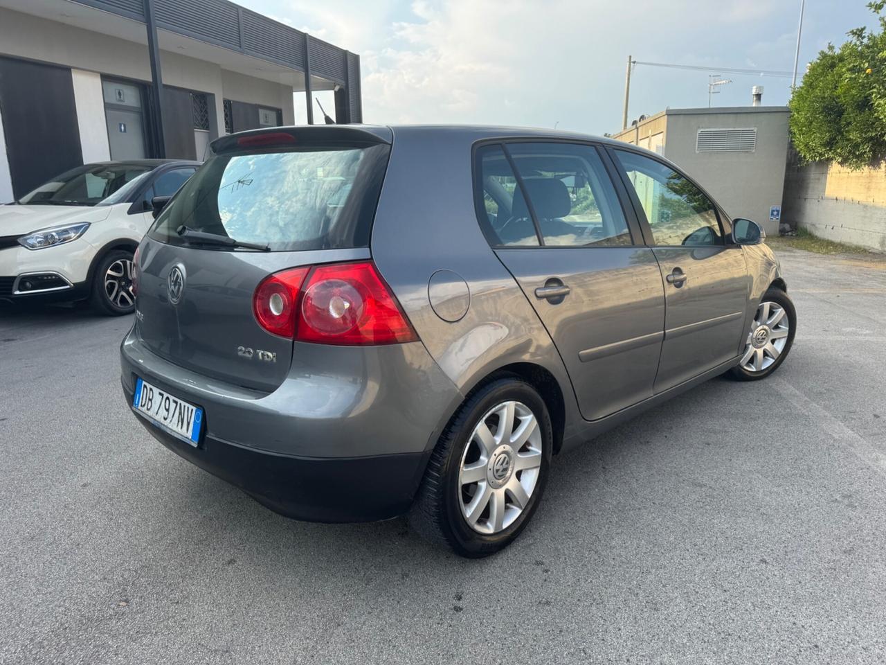 Volkswagen Golf 2.0 16V TDI 5p. Sportline
